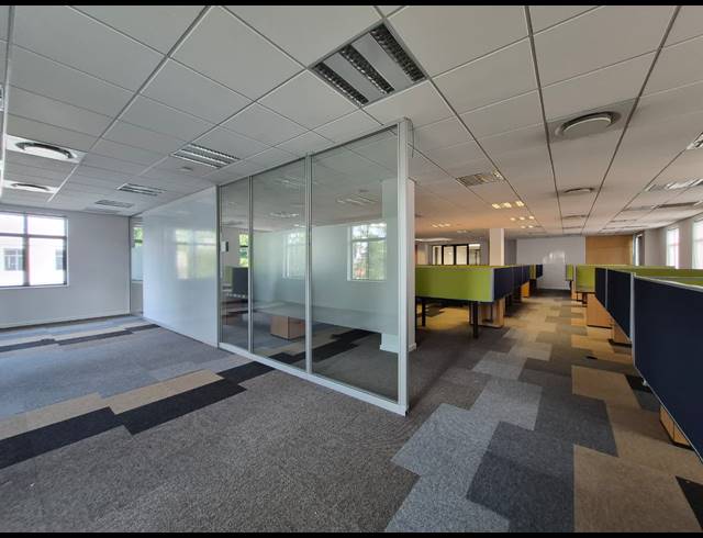 1,528M² OFFICE TO LET IN ILLOVO